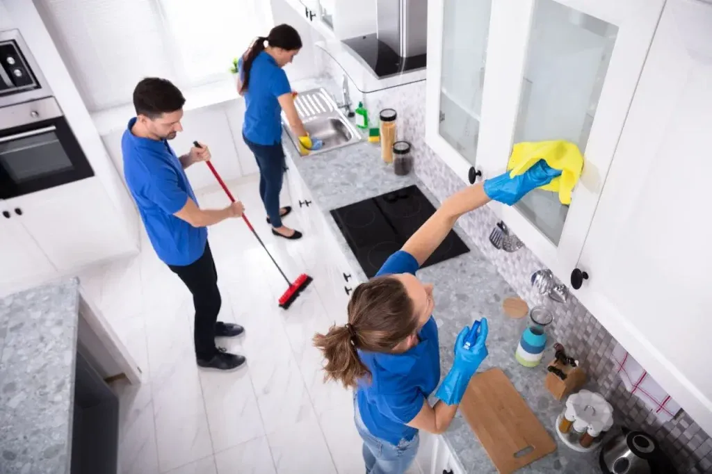 Loos and More cleaning team